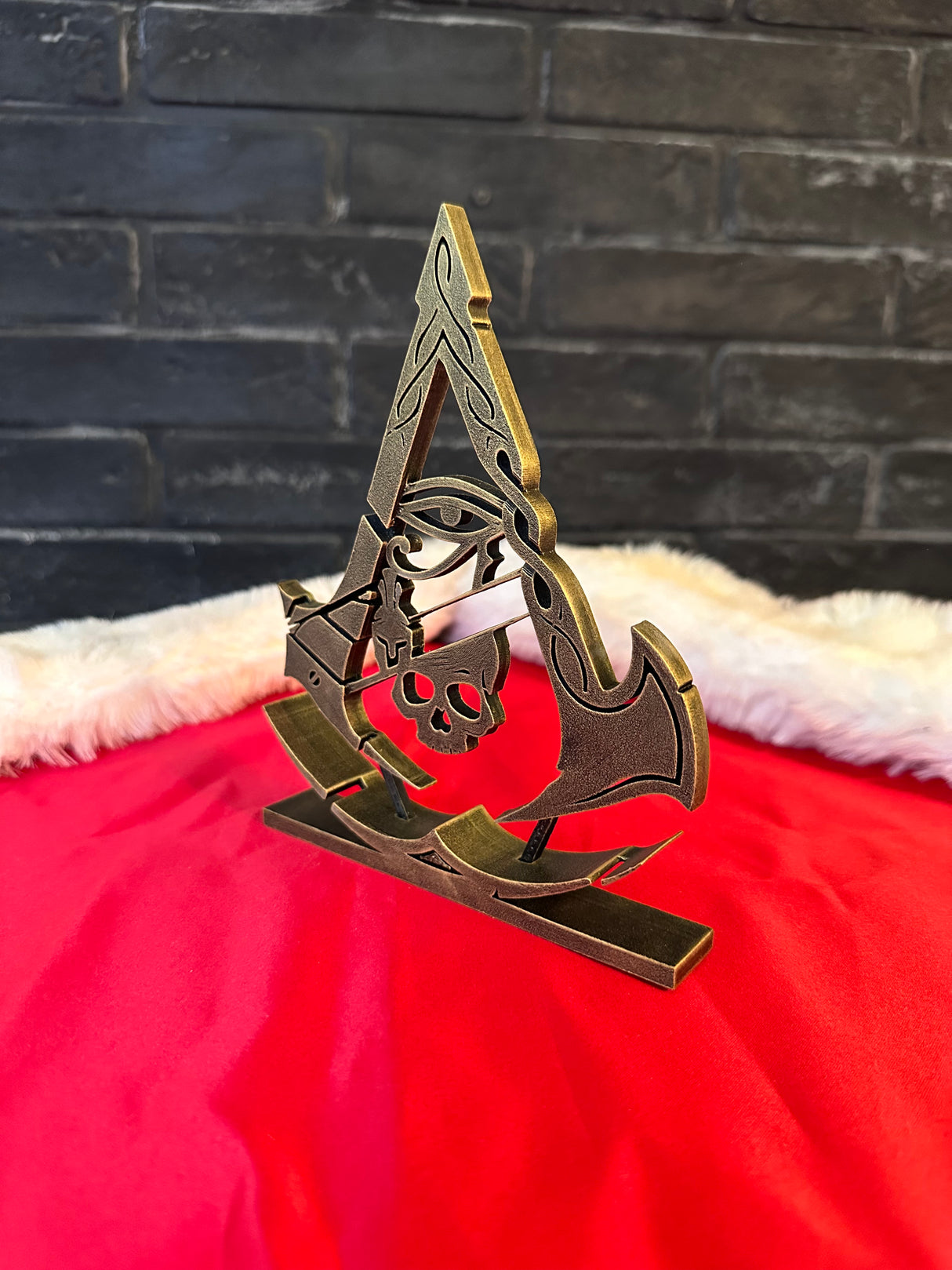 Assassin’s Creed Emblem Figurine, All Game Series Symbol, Fan Art Display for Desk or Shelf