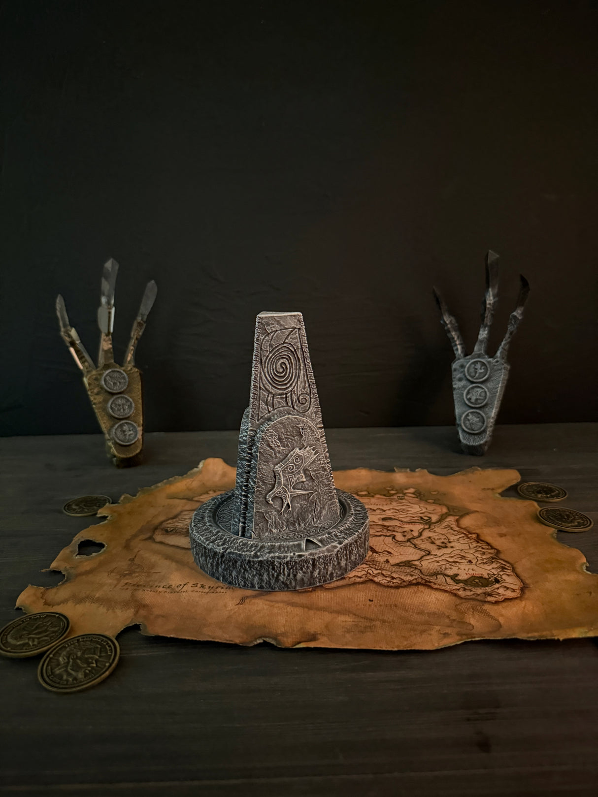 Rotating Puzzle Pillar from Skyrim | Puzzle Stone Replica | 3D Printed Dungeon Prop | Rotatable Skyrim Puzzle
