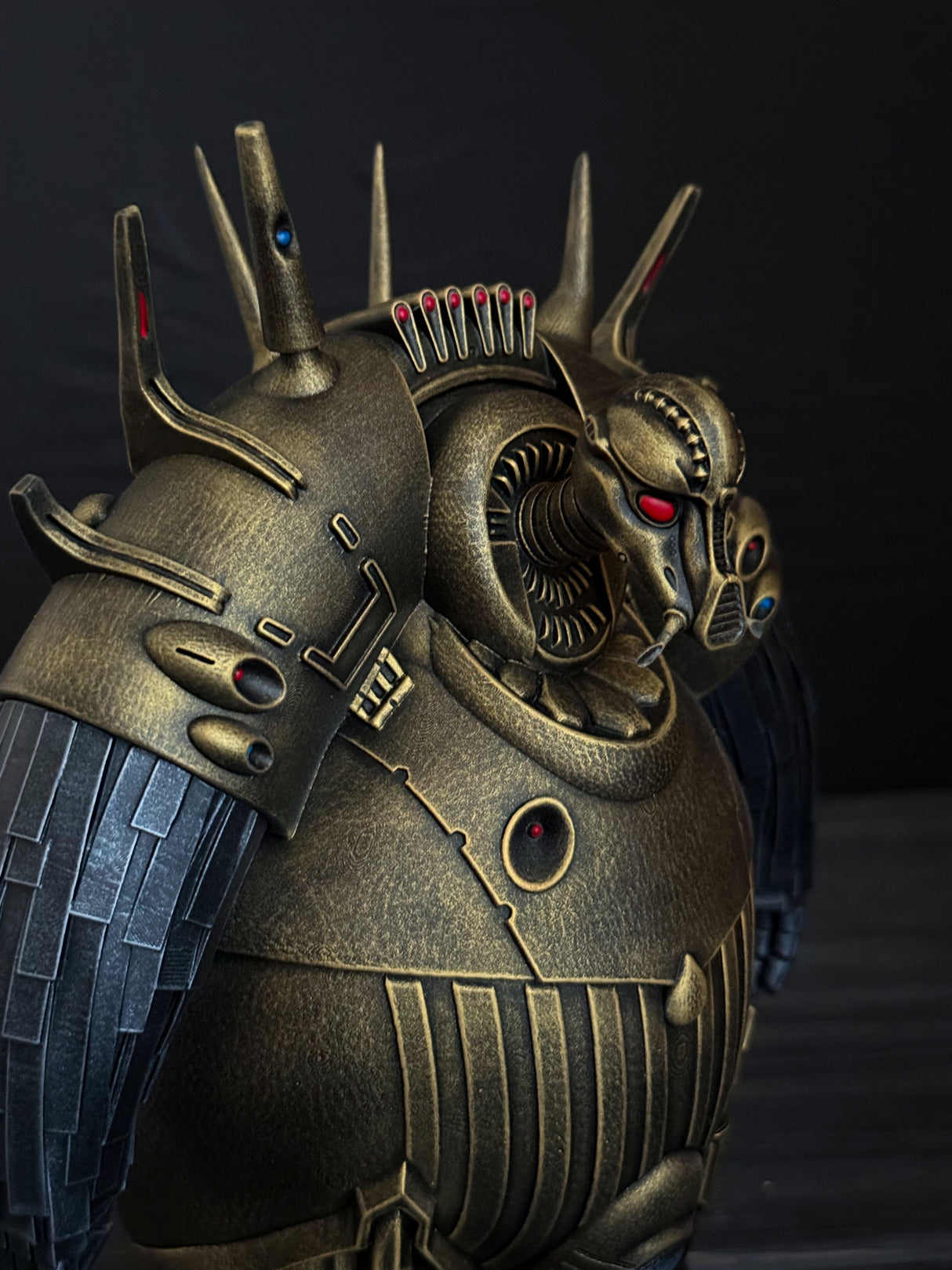 Mondoshawan Statue from The Fifth Element | 3D Printed Sci-Fi Alien Figure | Movie Prop Replica 20cm | Fifth Element Collectible