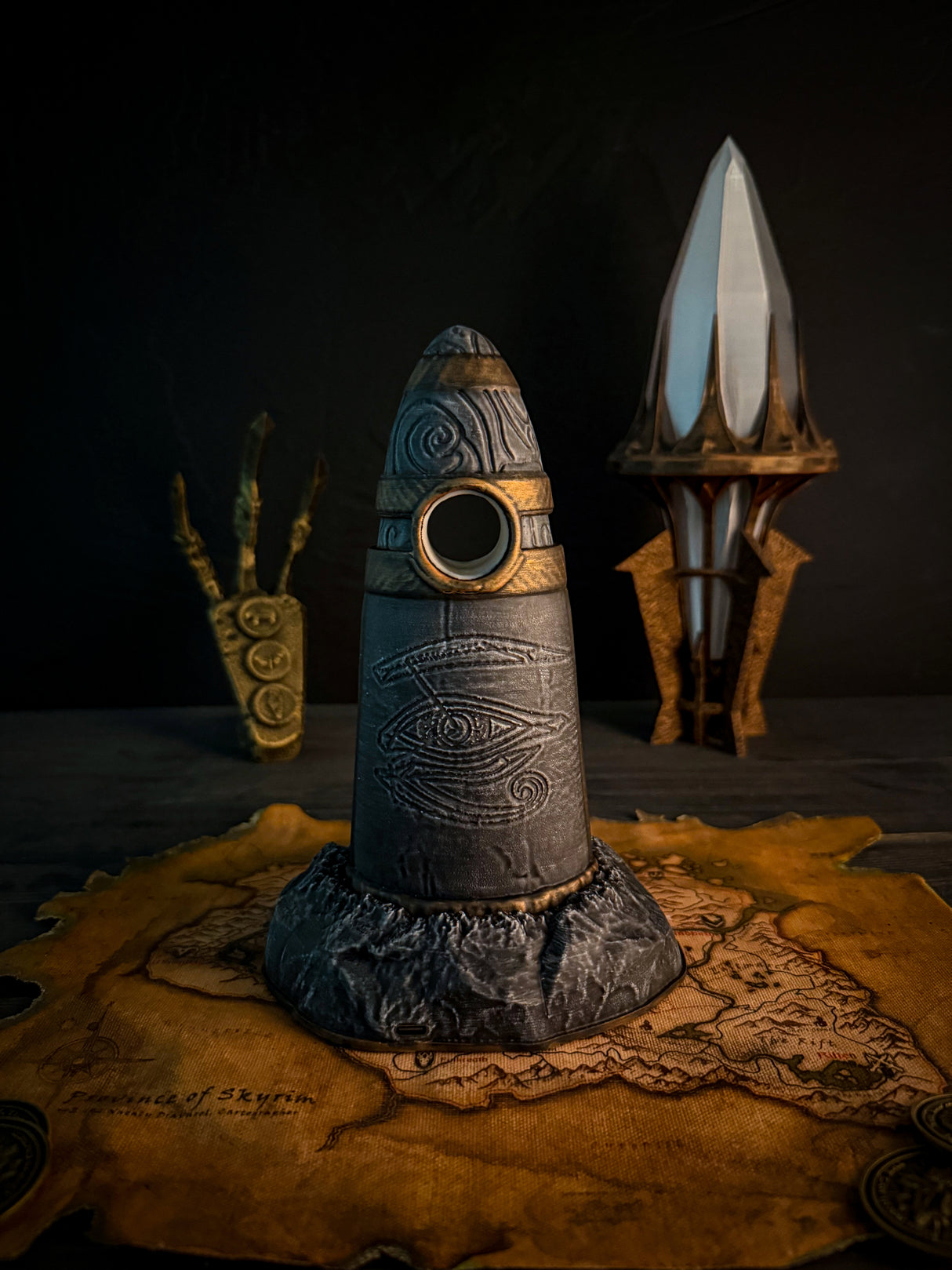 Skyrim Ritual Stone Lamp – Fantasy LED Decor – PLA Printed Standing Stone – Elder Scrolls Gift for Gamers and Collectors