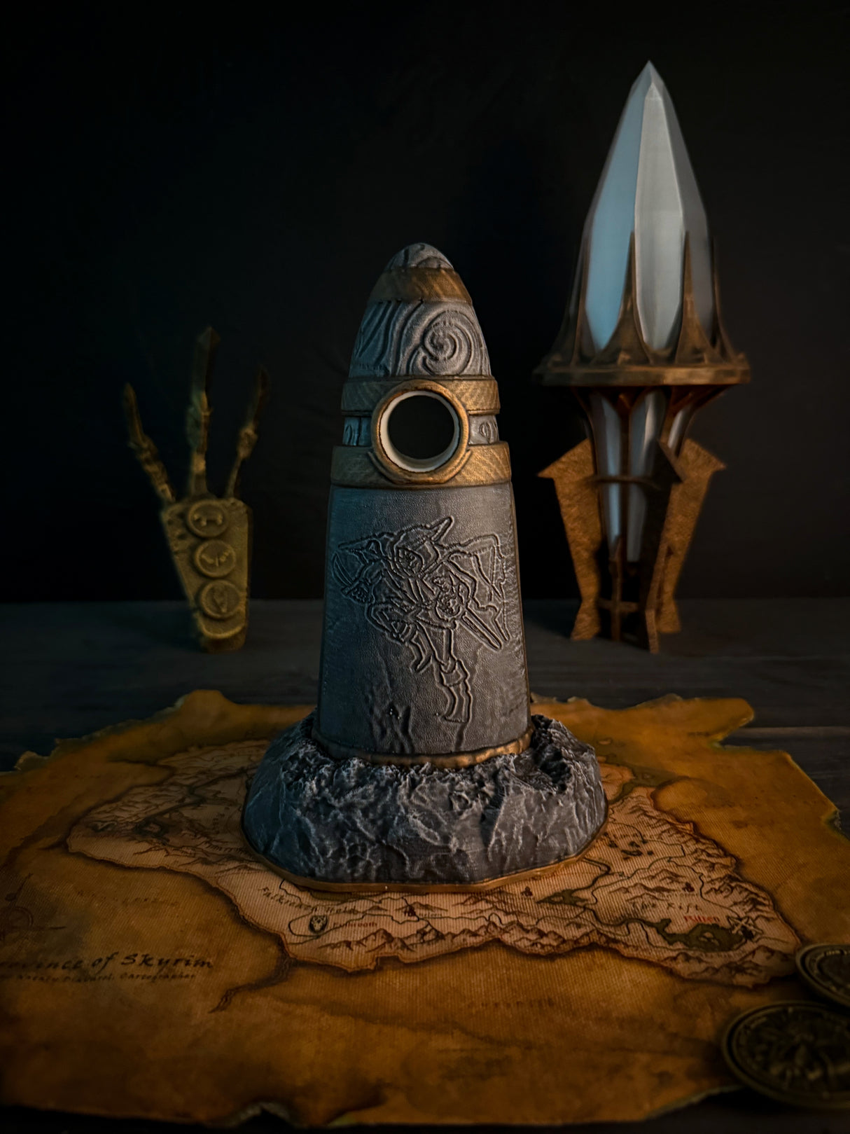 Skyrim Thief Stone Lamp – Fantasy LED Decor – PLA Printed Standing Stone – Elder Scrolls Gift for Gamers and Collectors