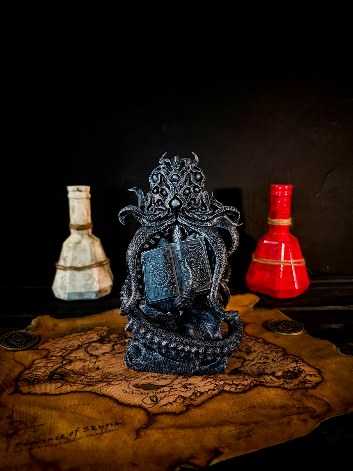 Hermaeus Mora Figurine Skyrim Inspired, The Elder Scrolls Sculpture, Daedric Prince Statue, Octopus Sculpture with Book, Fan Art Replica, Prop & Cosplay