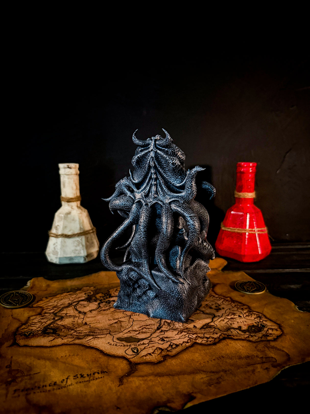 Hermaeus Mora Figurine Skyrim Inspired, The Elder Scrolls Sculpture, Daedric Prince Statue, Octopus Sculpture with Book, Fan Art Replica, Prop & Cosplay