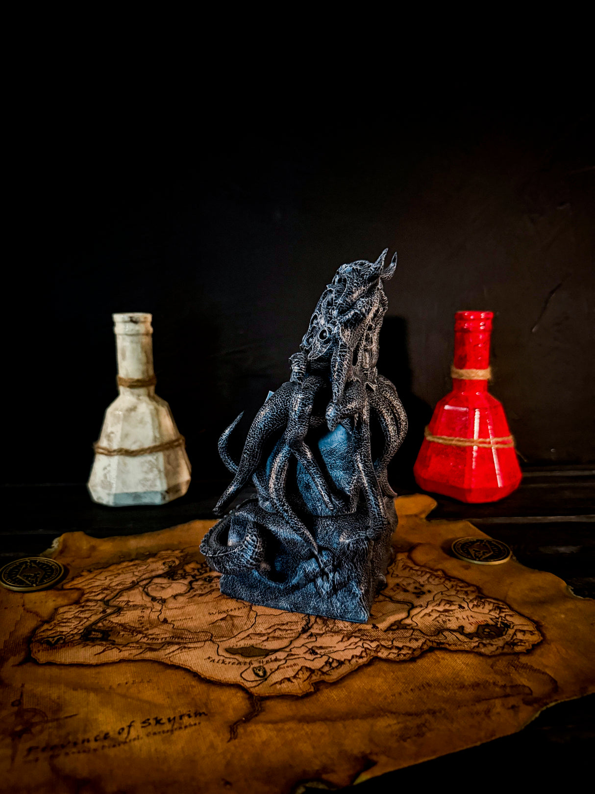 Hermaeus Mora Figurine Skyrim Inspired, The Elder Scrolls Sculpture, Daedric Prince Statue, Octopus Sculpture with Book, Fan Art Replica, Prop & Cosplay