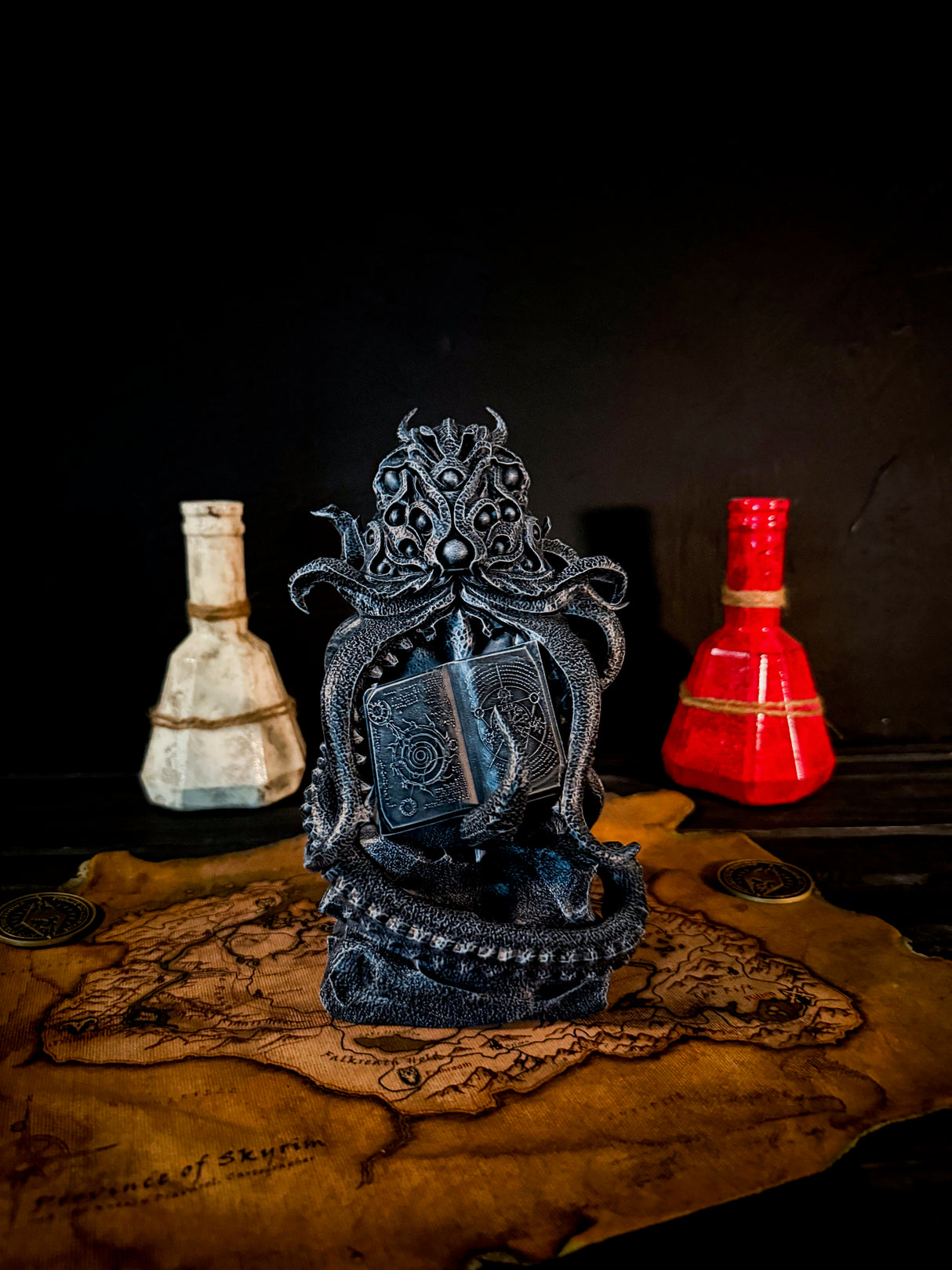 Hermaeus Mora Figurine Skyrim Inspired, The Elder Scrolls Sculpture, Daedric Prince Statue, Octopus Sculpture with Book, Fan Art Replica, Prop & Cosplay