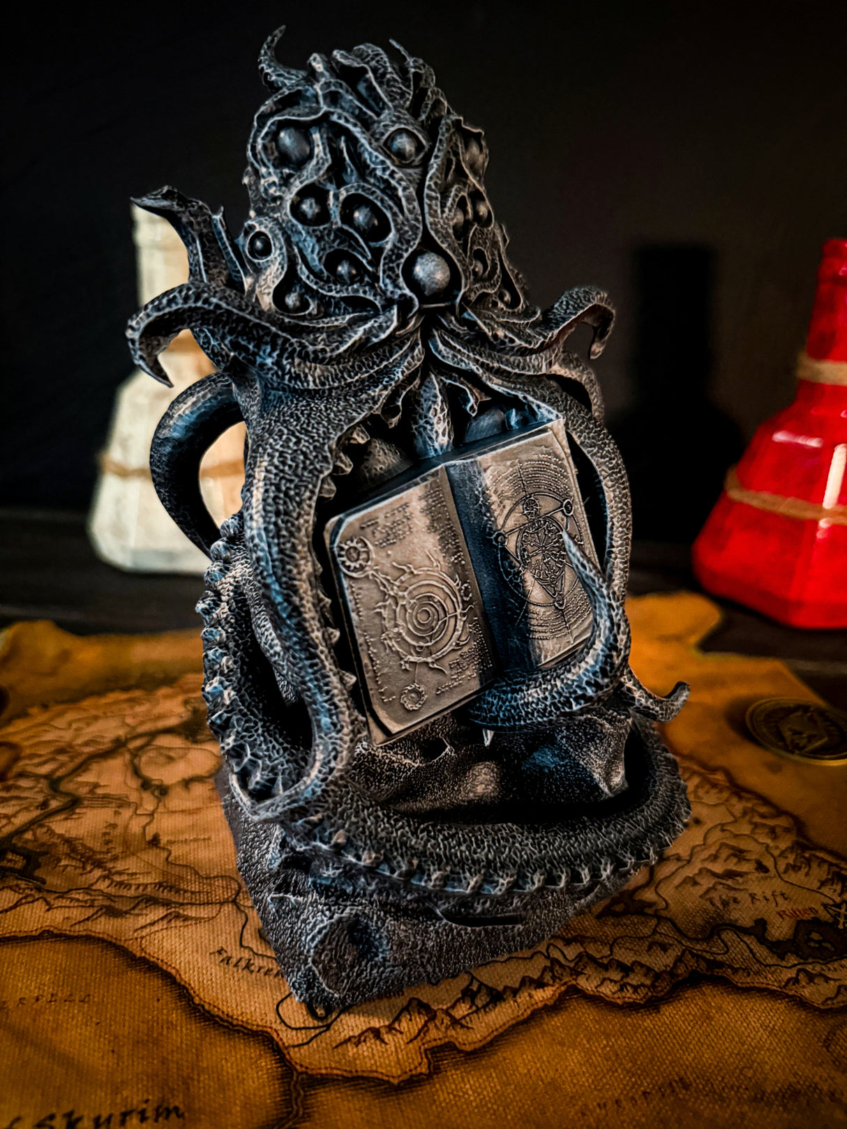 Hermaeus Mora Figurine Skyrim Inspired, The Elder Scrolls Sculpture, Daedric Prince Statue, Octopus Sculpture with Book, Fan Art Replica, Prop & Cosplay