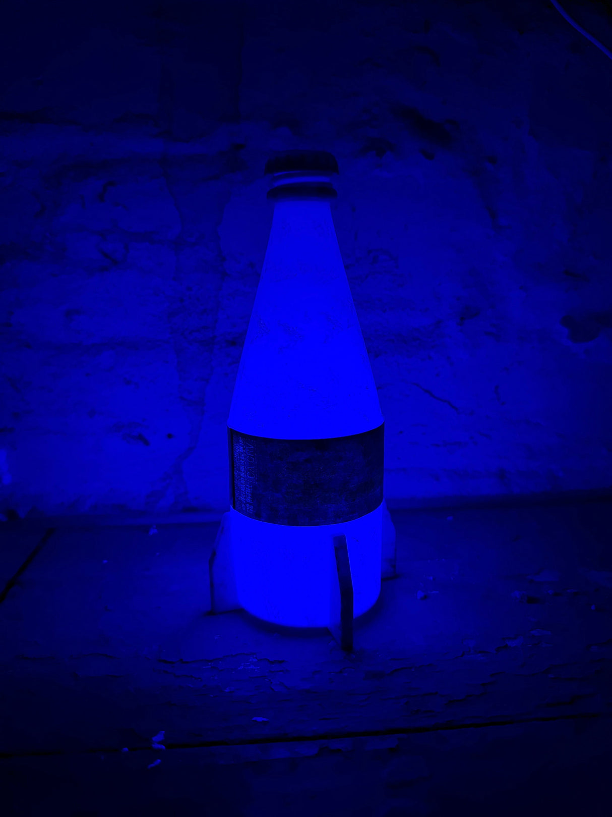 Nuka-Cola Quantum Bottle Night Light, Fallout inspired LED Lamp, Fan Art Replica, Artifact