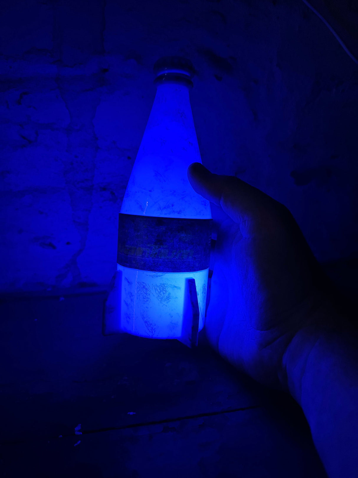 Nuka-Cola Quantum Bottle Night Light, Fallout inspired LED Lamp, Fan Art Replica, Artifact