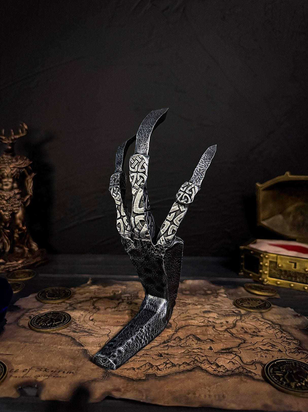 Iron Dragon Claw, Correct Animal Combination, Skyrim Artifact, The Elder Scrolls Decor and Cosplay, Gift for Fans