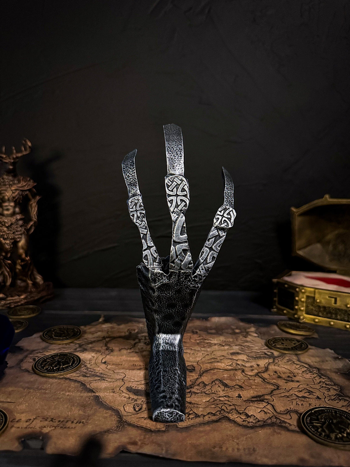 Iron Dragon Claw, Correct Animal Combination, Skyrim Artifact, The Elder Scrolls Decor and Cosplay, Gift for Fans