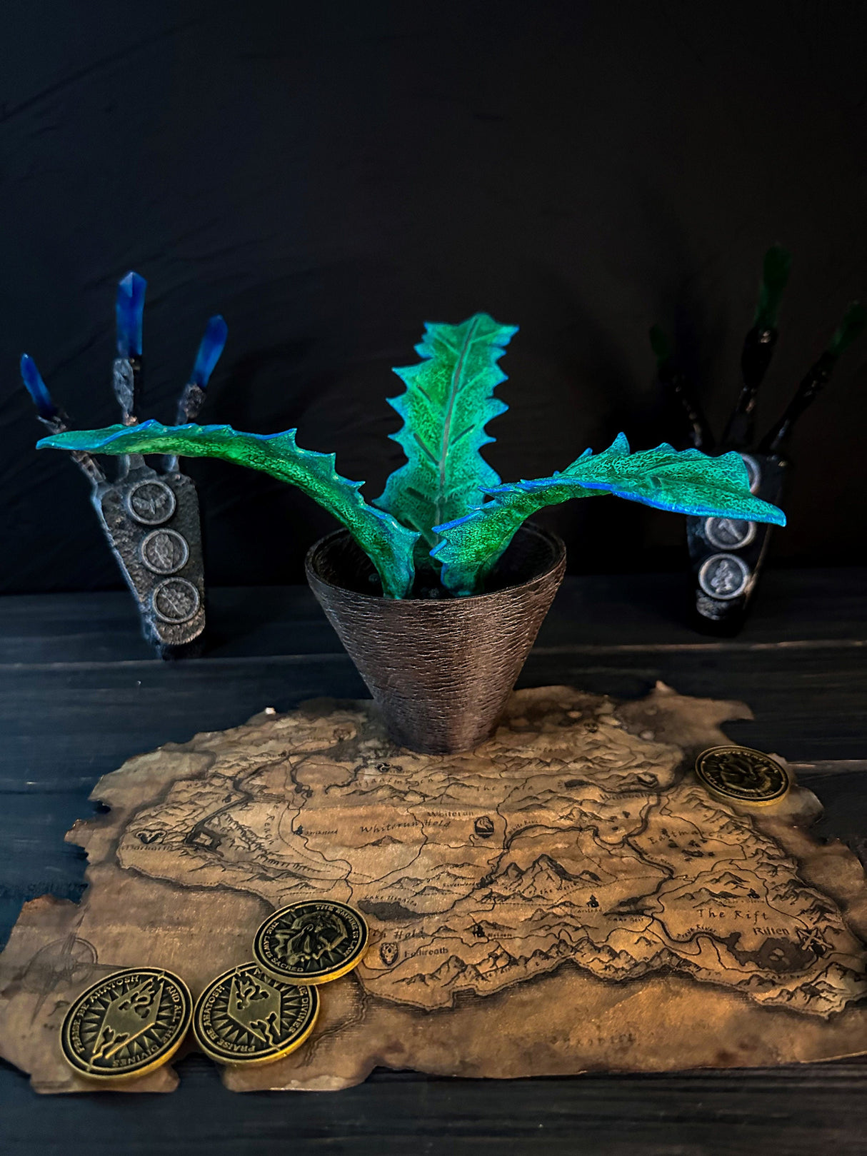 Nirnroot Night Ligh, Skyrim Inspired, The Elder Scrolls V Alchemy Ingredient, LED Artifact
