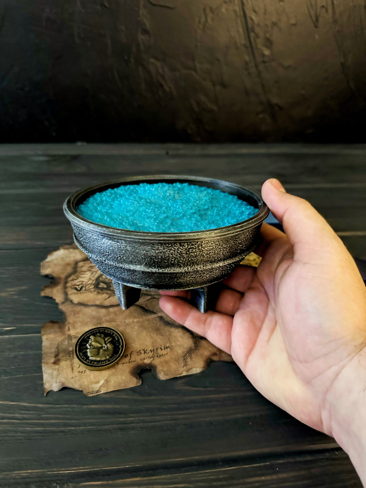 Skyrim Frost Salts, The Elder Scrolls V Inspired, Alchemical Ingredient for Potions, Twinkling Effect Lights, Artifact