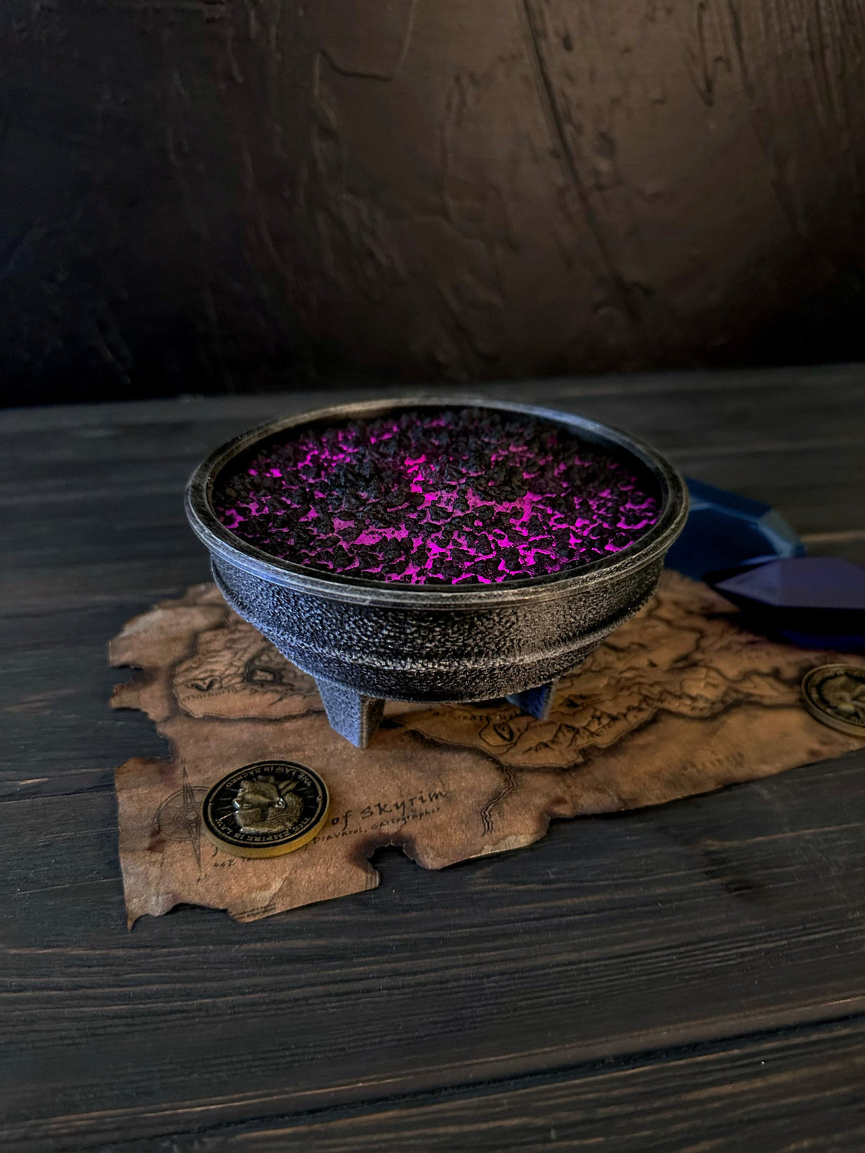 Skyrim Vampire Dust, The Elder Scrolls V, Alchemical Ingredients for Potions, Twinkling Effect Lights, Artifact