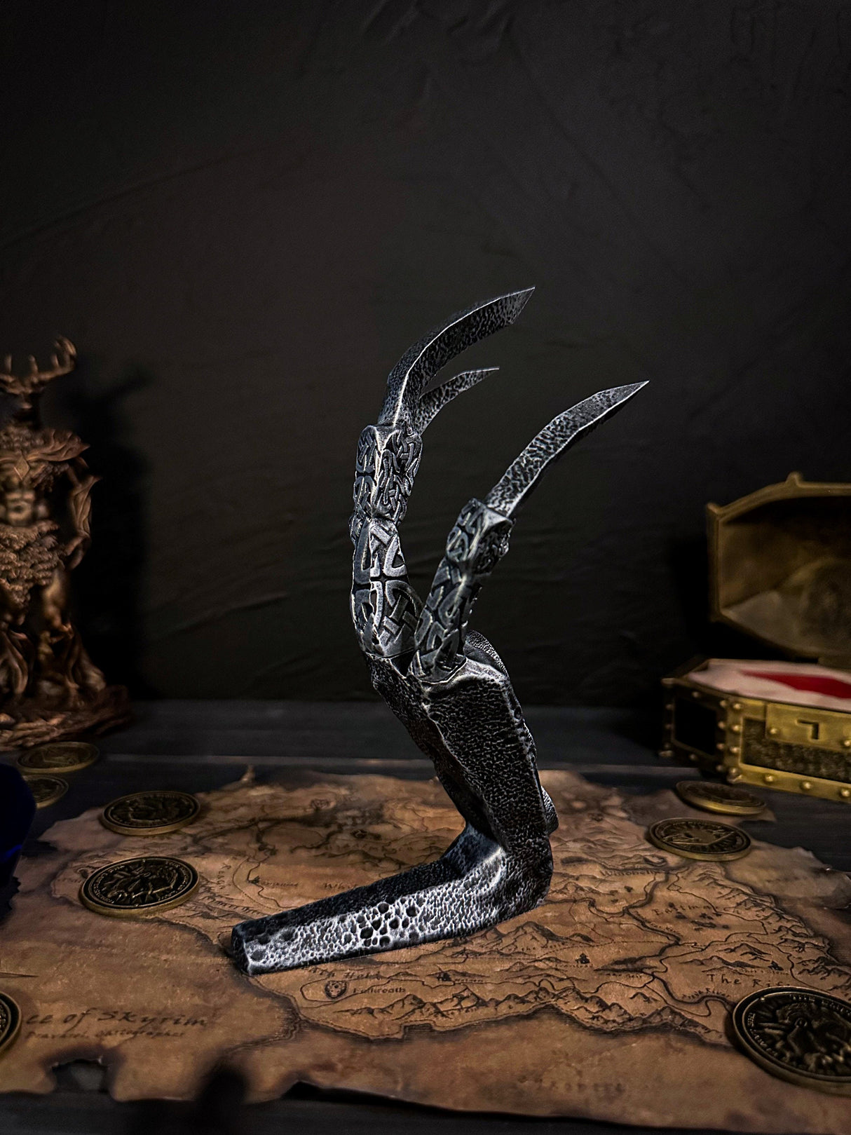 Iron Dragon Claw, Correct Animal Combination, Skyrim Artifact, The Elder Scrolls Decor and Cosplay, Gift for Fans