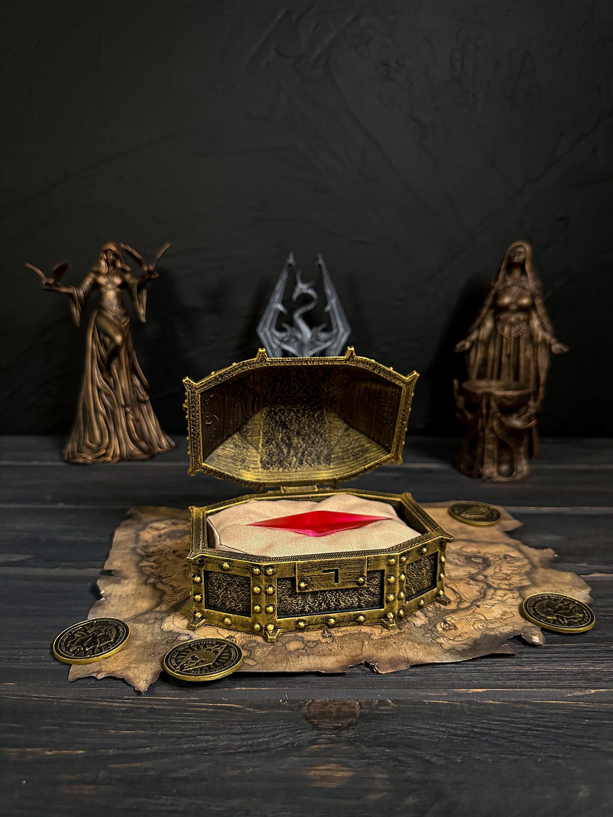 Stones of Barenziah Skyrim The Elder Scrolls V, Barenziah Box with Unusual Gem from Skyrim, Unusual Artifact