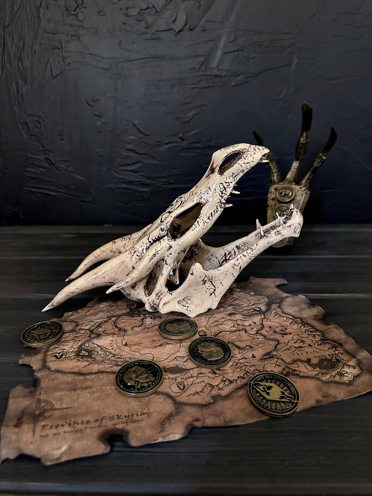 Ivory Dragon Skull Skyrim, The Elder Scrolls V Artifact, Skyrim Cosplay and Decor