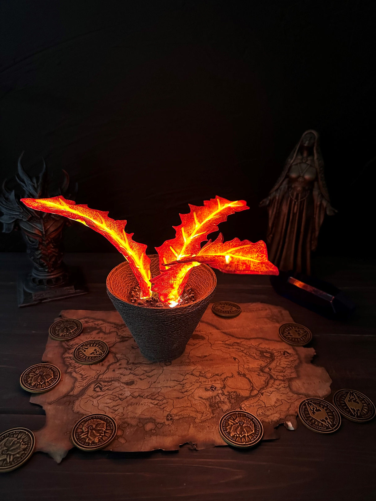 Crimson Nirnroot Night Light, Skyrim Replica, Elder Scrolls V Alchemy Ingredient, LED Artifact