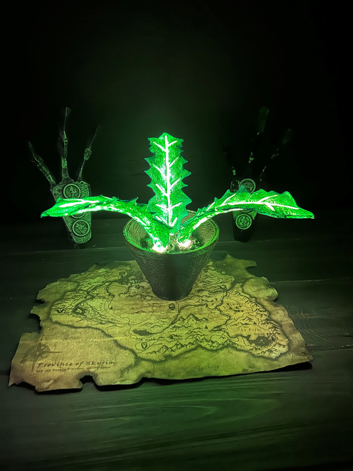 Nirnroot Night Ligh, Skyrim Inspired, The Elder Scrolls V Alchemy Ingredient, LED Artifact