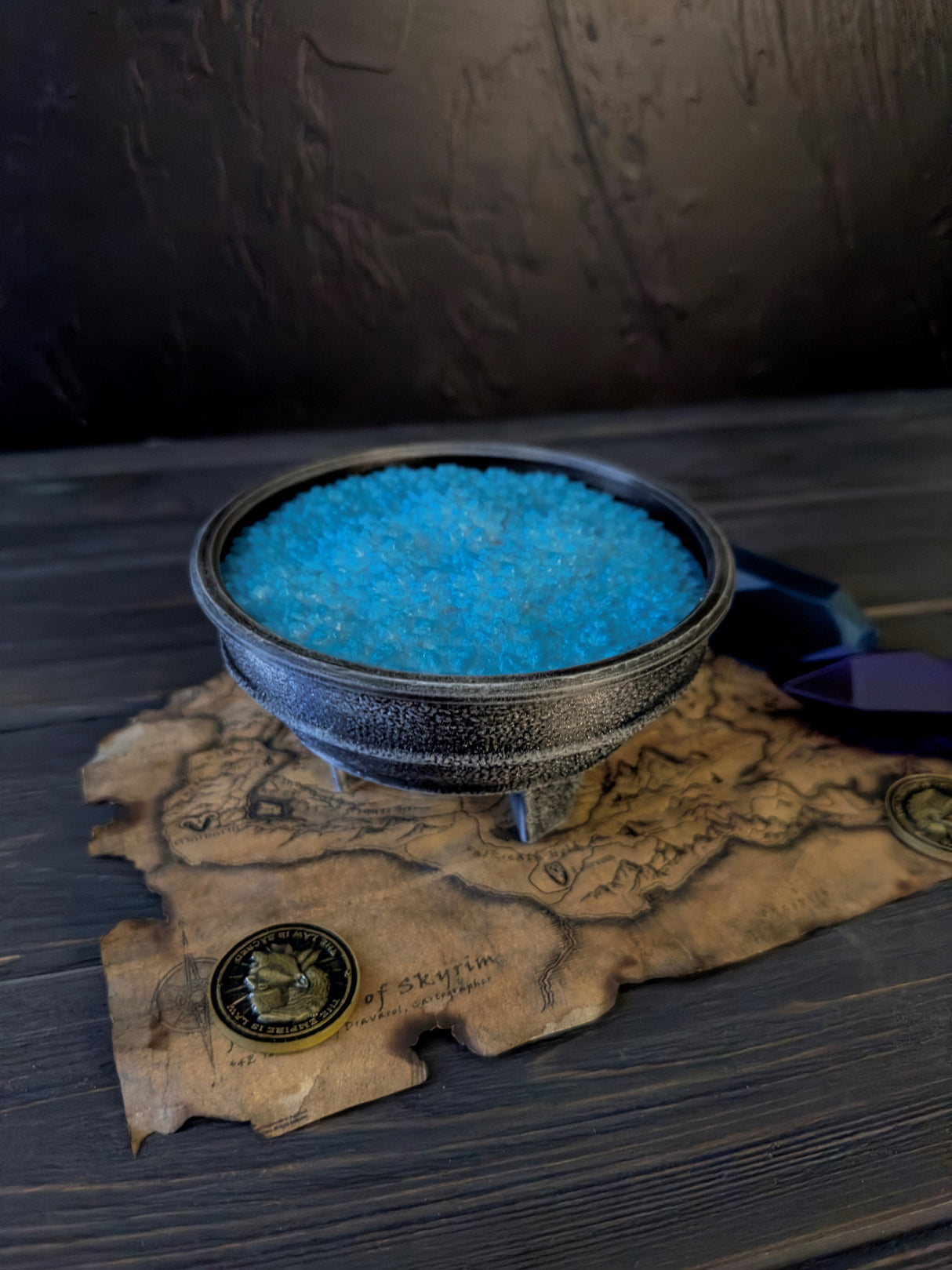 Skyrim Frost Salts, The Elder Scrolls V Inspired, Alchemical Ingredient for Potions, Twinkling Effect Lights, Artifact