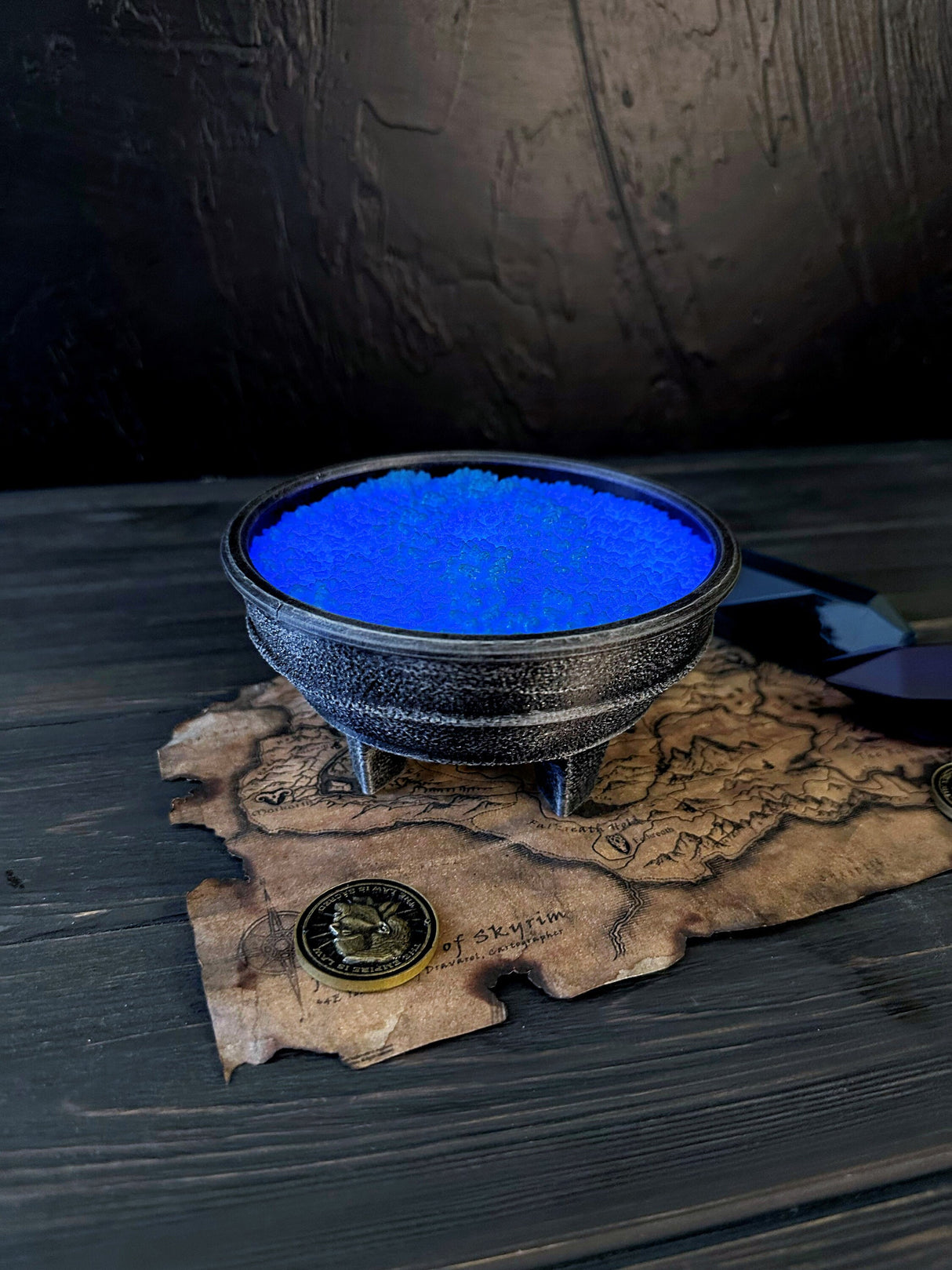 Skyrim Frost Salts, The Elder Scrolls V Inspired, Alchemical Ingredient for Potions, Twinkling Effect Lights, Artifact