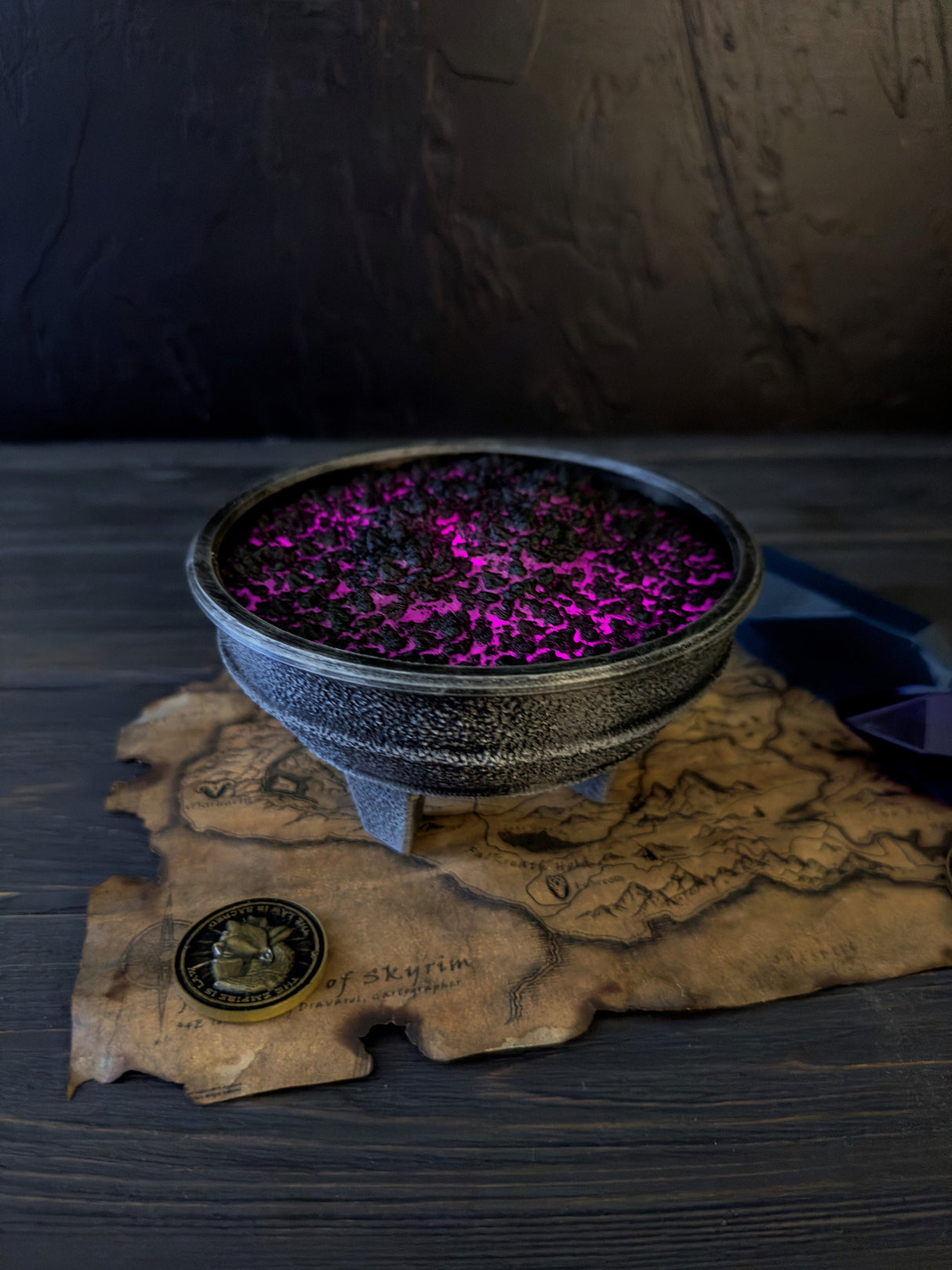 Skyrim Vampire Dust, The Elder Scrolls V, Alchemical Ingredients for Potions, Twinkling Effect Lights, Artifact