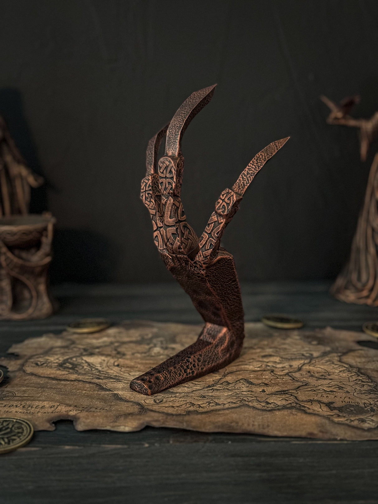 Coral Dragon Claw, Skyrim Artifact, Correct Animal Combination, The Elder Scrolls Decor, Skyrim Replica, Home and Office Decor and Cosplay