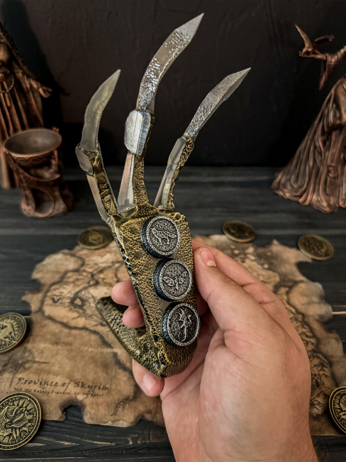 Skyrim Diamond Dragon Claw, Cosplay, The Elder Scrolls V, Artifact, Dragon Claw, TES, Skyrim Home and Office Decor