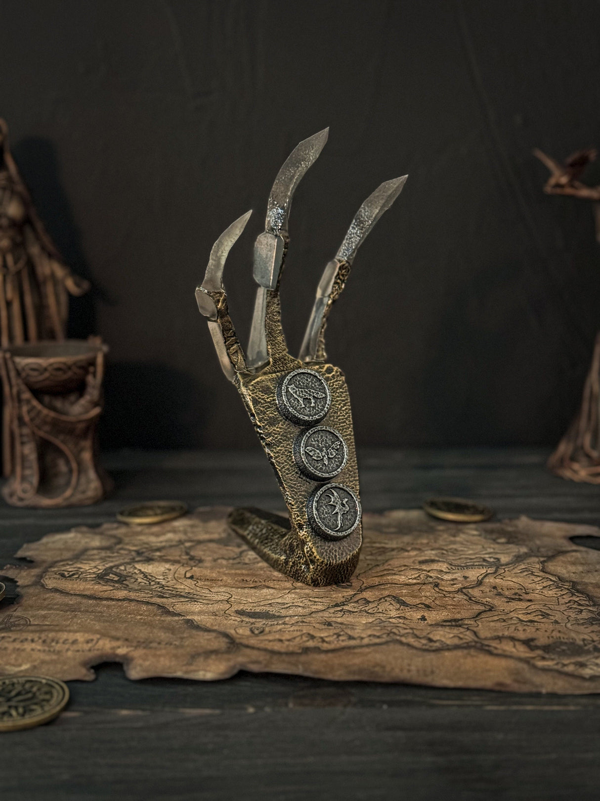 Skyrim Diamond Dragon Claw, Cosplay, The Elder Scrolls V, Artifact, Dragon Claw, TES, Skyrim Home and Office Decor