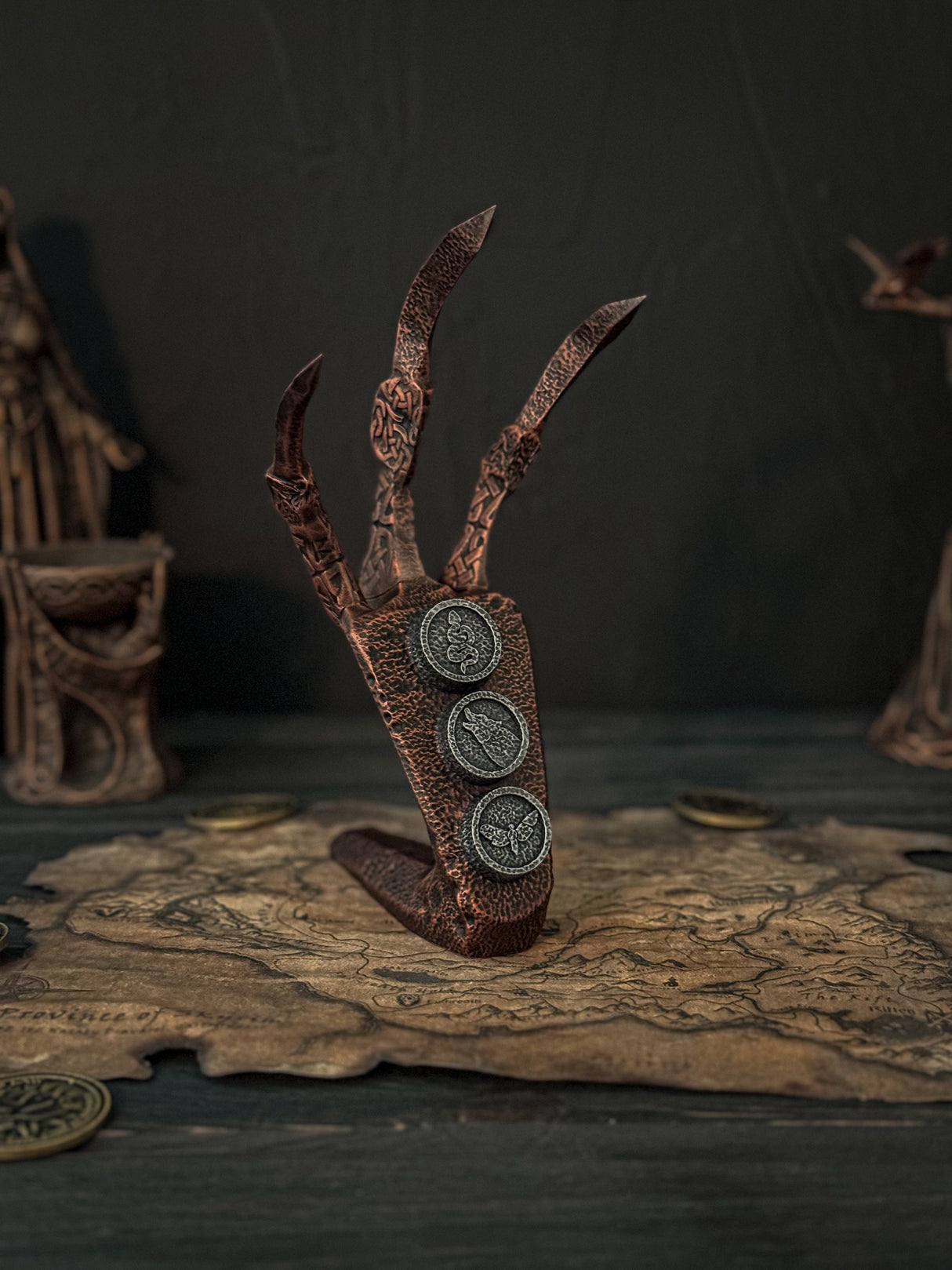 Coral Dragon Claw, Skyrim Artifact, Correct Animal Combination, The Elder Scrolls Decor, Skyrim Replica, Home and Office Decor and Cosplay
