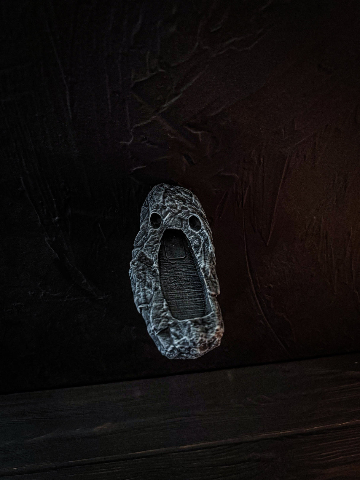 Wall Mount for Dragon Claws, Skyrim Inspired, The Elder Scrolls V, Artifact, Home and Office Decor