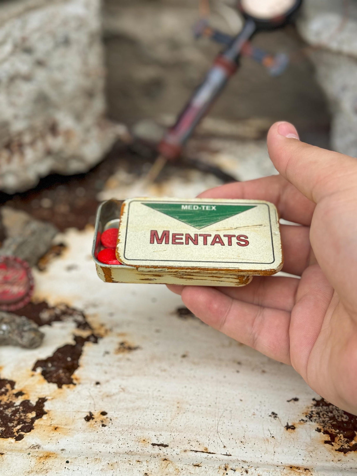 Fallout Rusted Mentats Pillbox, Metal Boxes and Pills, Decor and Cosplay, Fallout Props