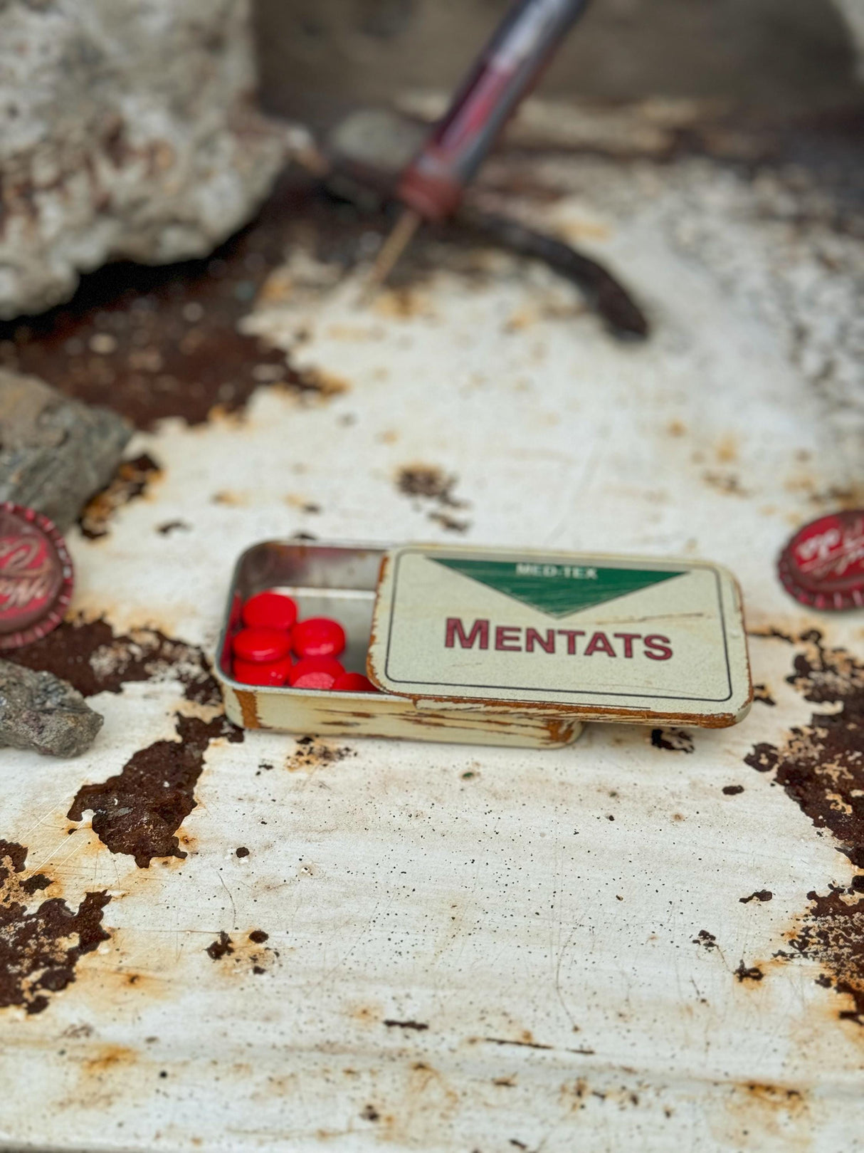Fallout Rusted Mentats Pillbox, Metal Boxes and Pills, Decor and Cosplay, Fallout Props