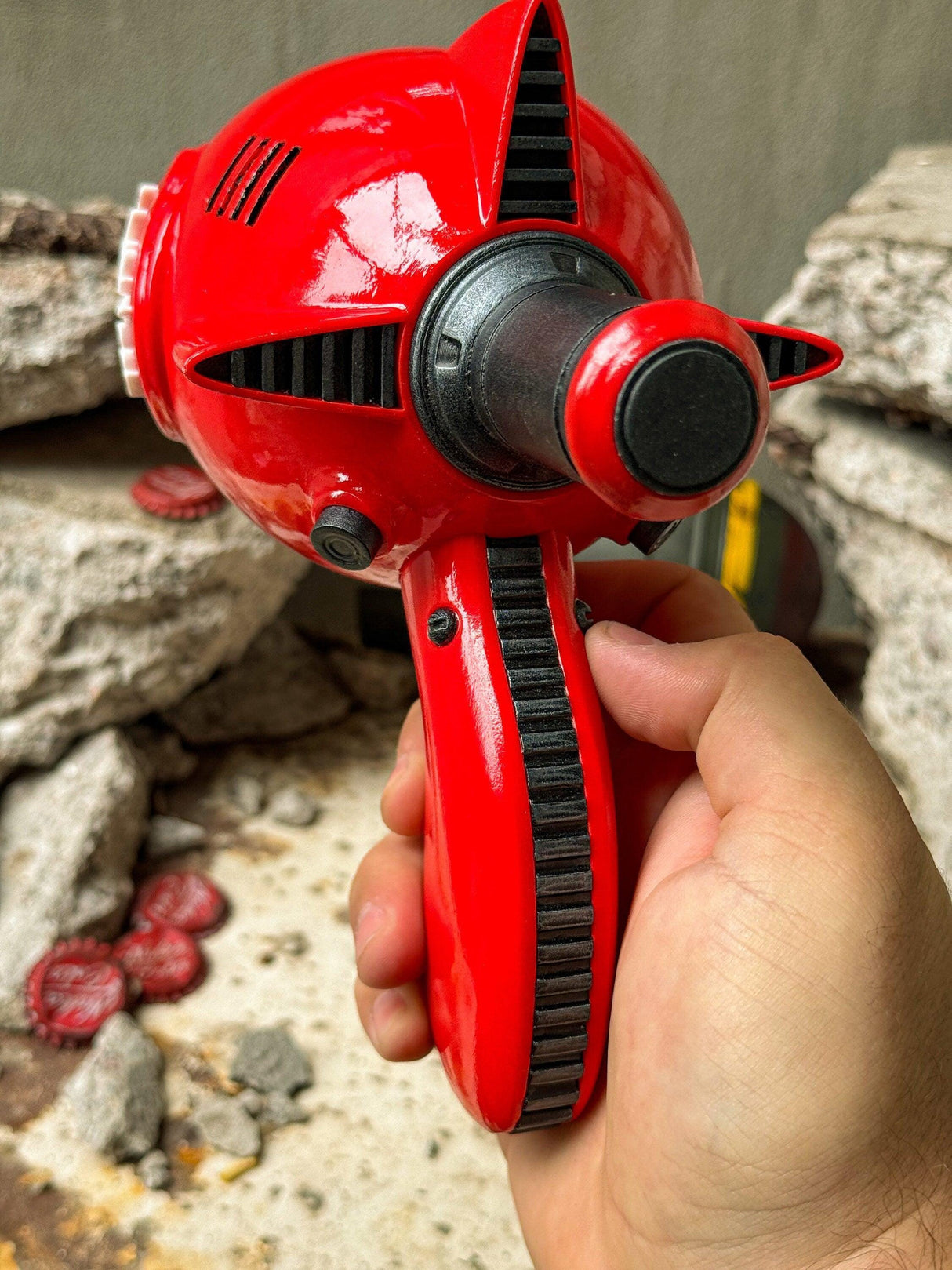 Nuka cola glossy blaster prop, fallout replica, game artifact