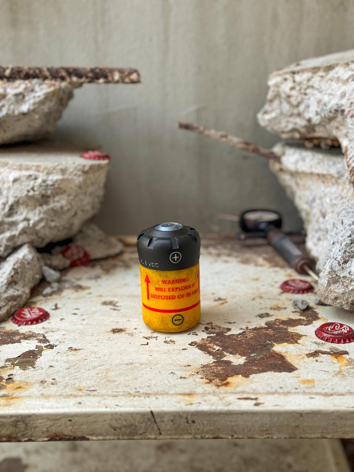 Weathered Ammunition Set From Fallout with Black Colored Lids, Fallout Fusion Cell, Cryo Cell, Electron Charge Pack Stash Containers