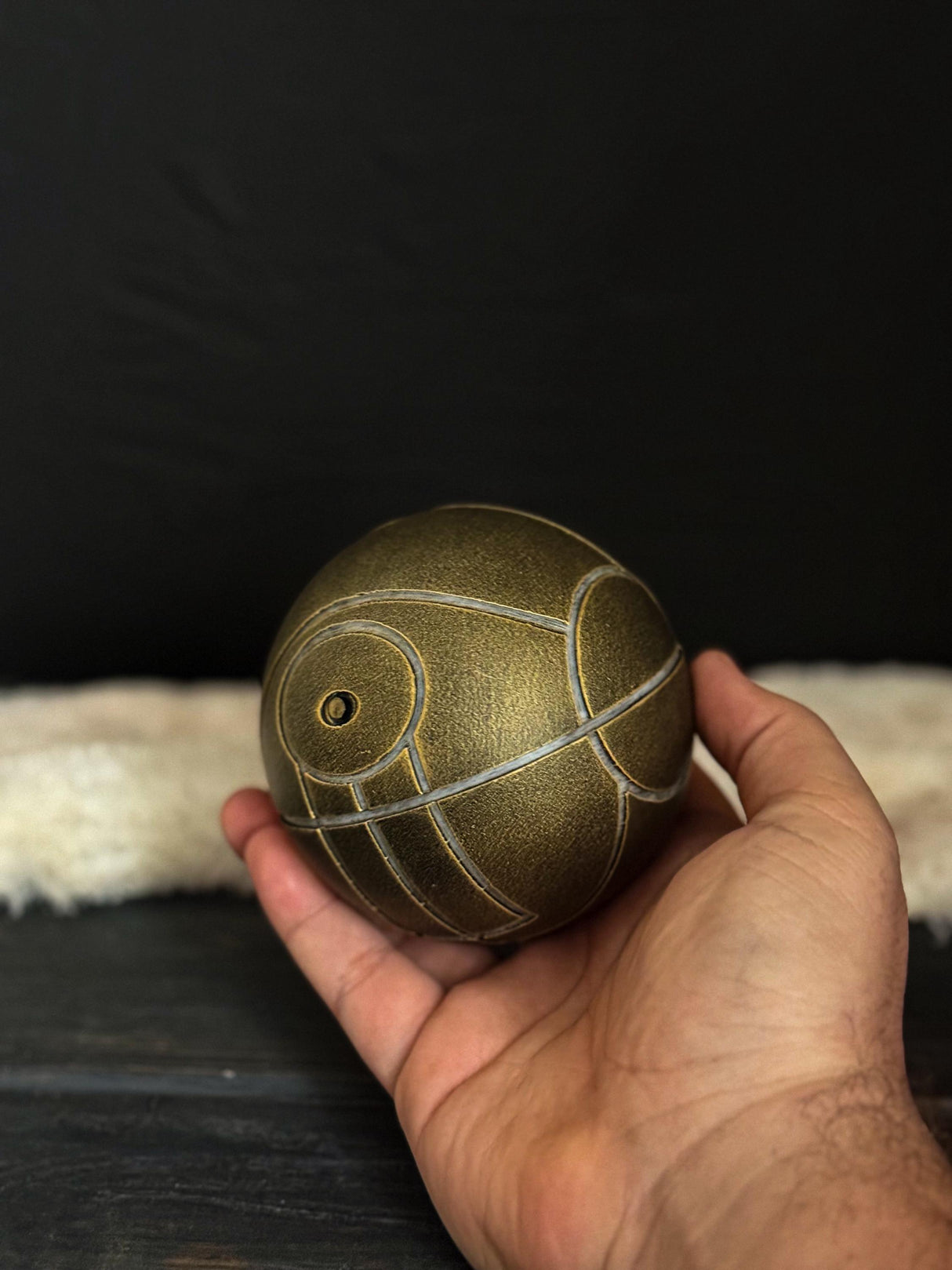 Glowing Apple of Eden, Assasin's Creed, Gift for Fans, Replica, Artefact, Home and Office Decoration