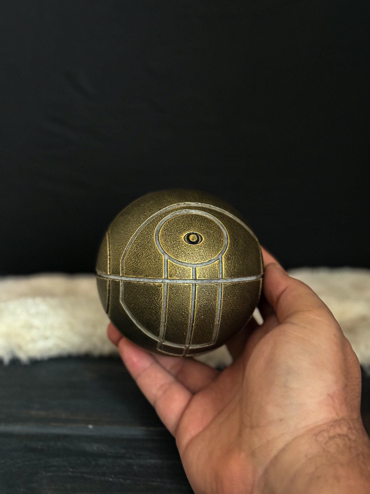 Glowing Apple of Eden, Assasin's Creed, Gift for Fans, Replica, Artefact, Home and Office Decoration