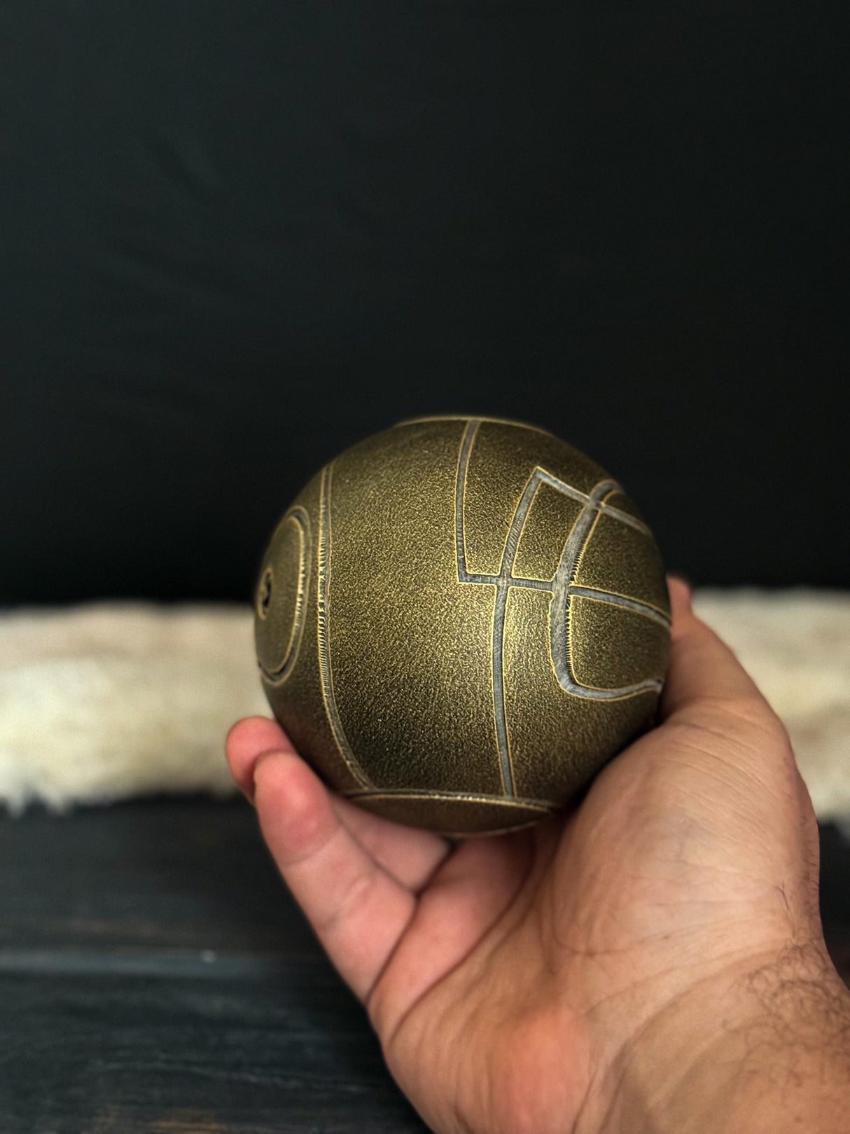 Glowing Apple of Eden, Assasin's Creed, Gift for Fans, Replica, Artefact, Home and Office Decoration