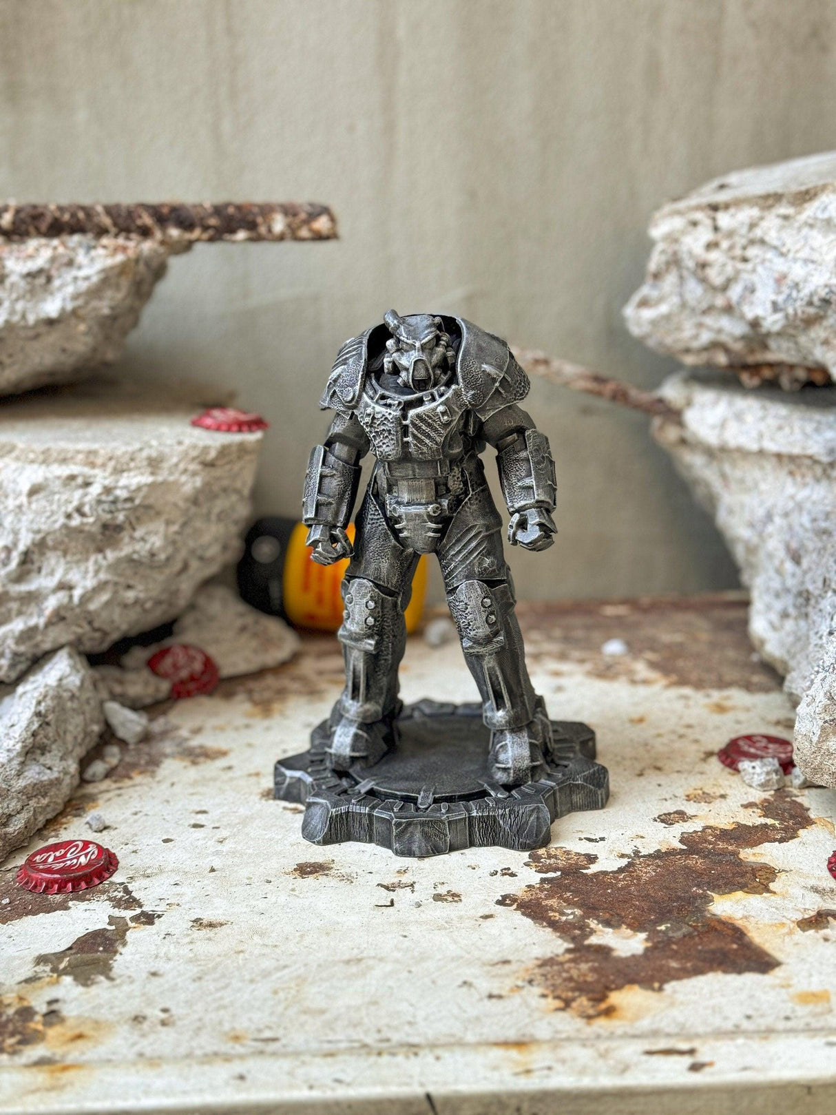 Fallout x-01 power armor model, fallout decor and props, fallout sculpture