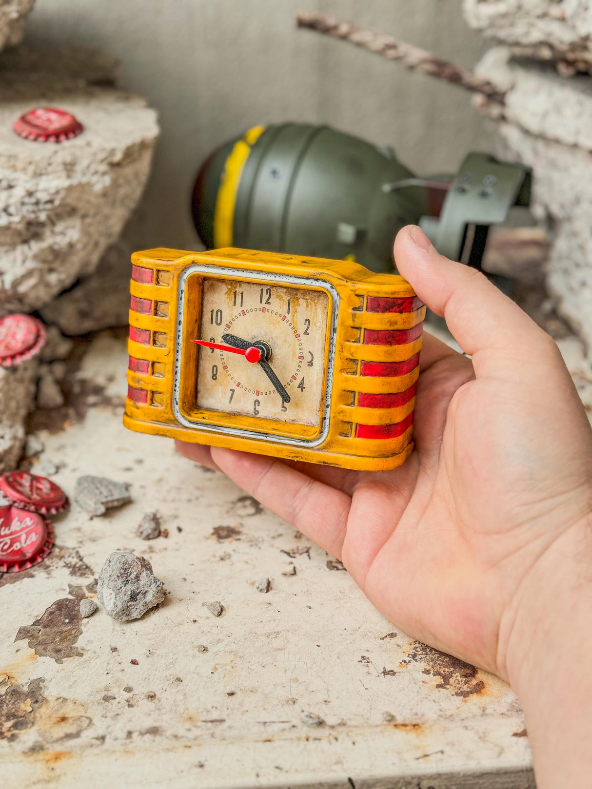 Fallout Weathered Survivor Alarm Clock, Fallout Decor and Cosplay, Artifact From the Wasteland