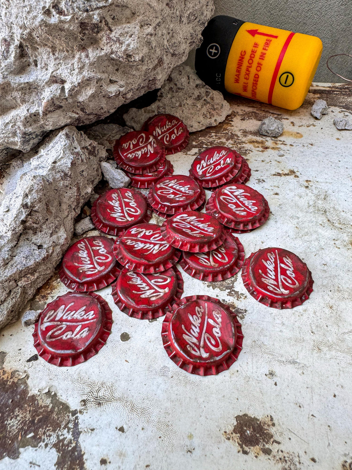 Handmade Weathered Bottle Caps, Fallout Nuke Cola Caps, Props, Gift for Fans, Cosplay Accessory