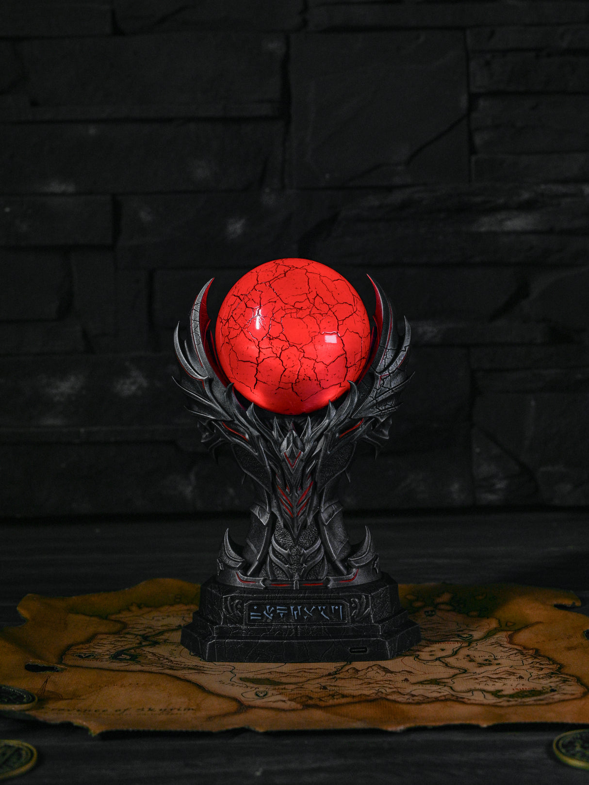 Skyrim Daedric Armor PS Trophy – Crimson Soul LED Edition