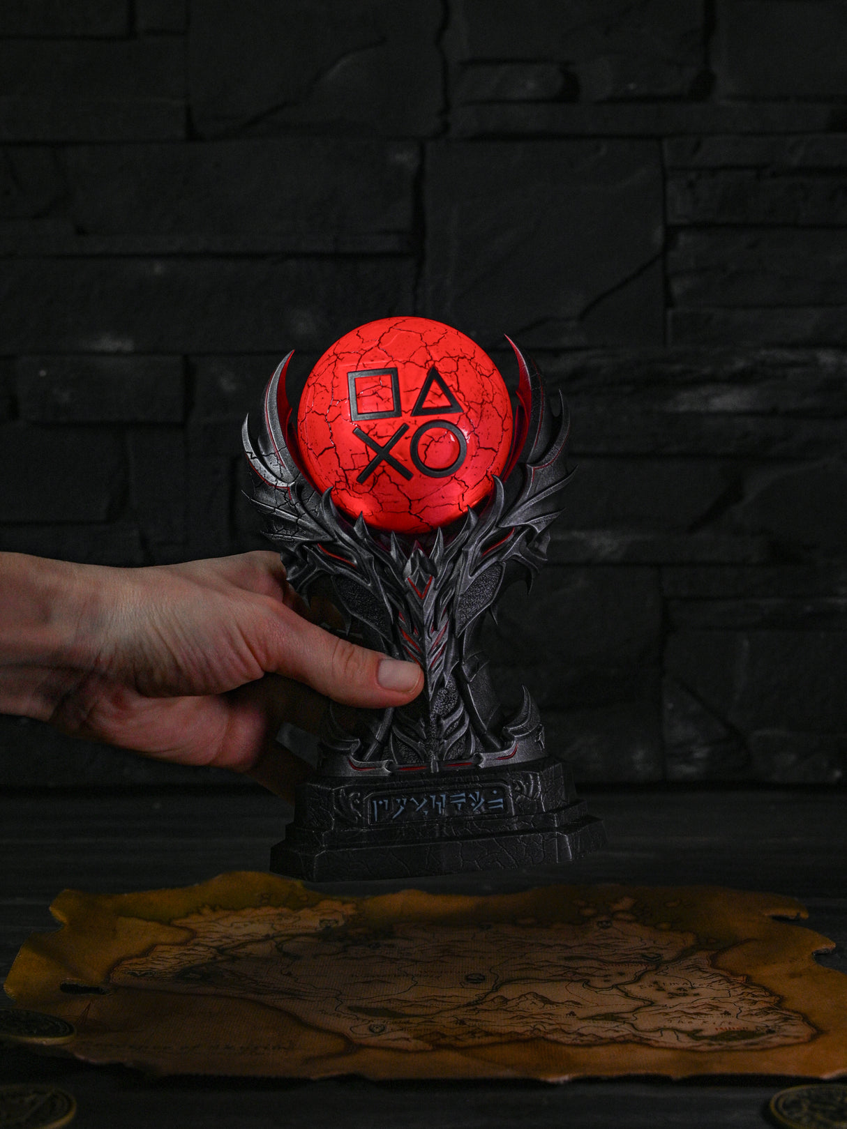 Skyrim Daedric Armor PS Trophy – Crimson Soul LED Edition