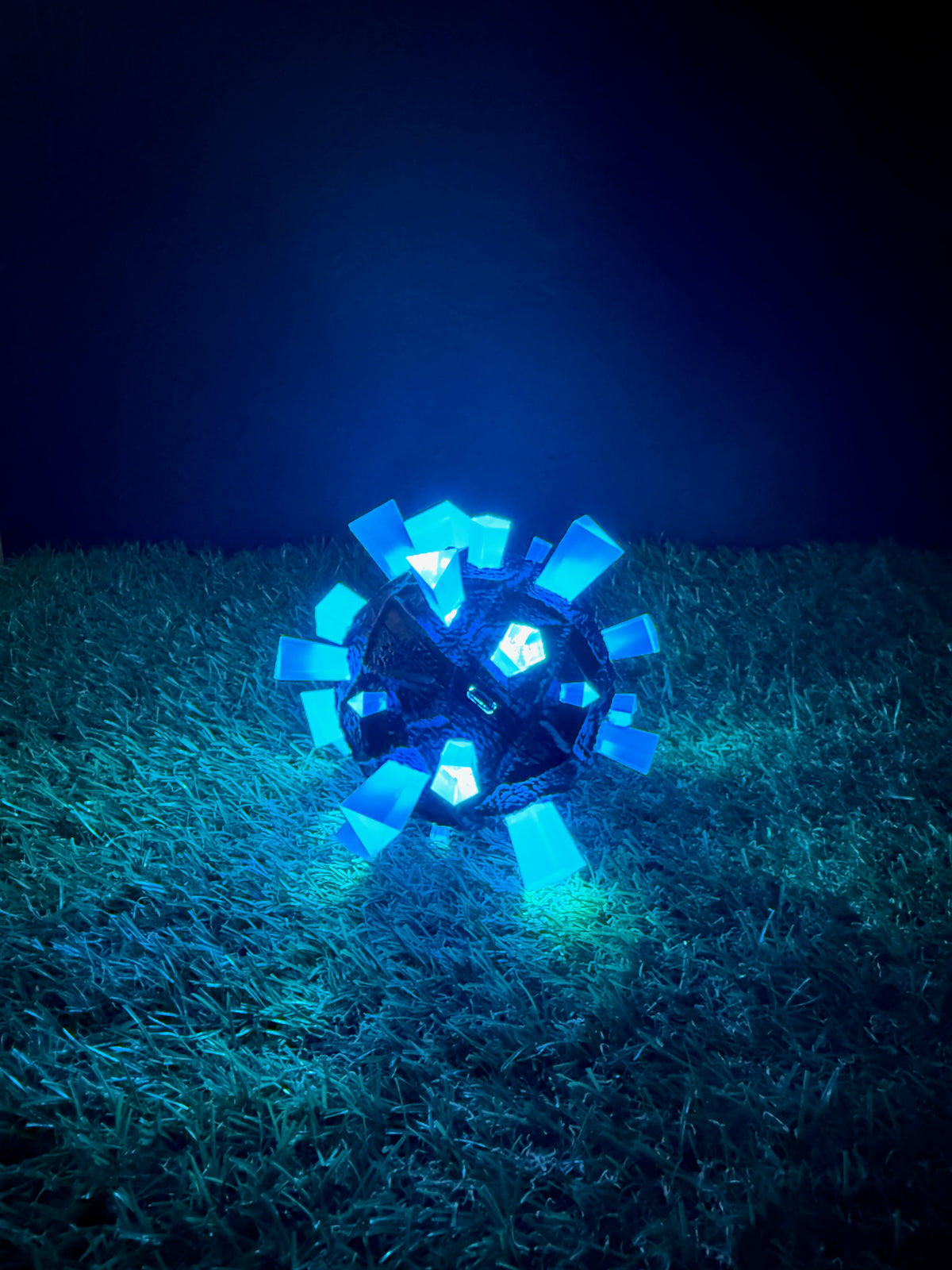 S.T.A.L.K.E.R. 2 Compass Artifact Replica, blue-cyan, LED Light Up Zone Artifact, Stalker Collectible Decor