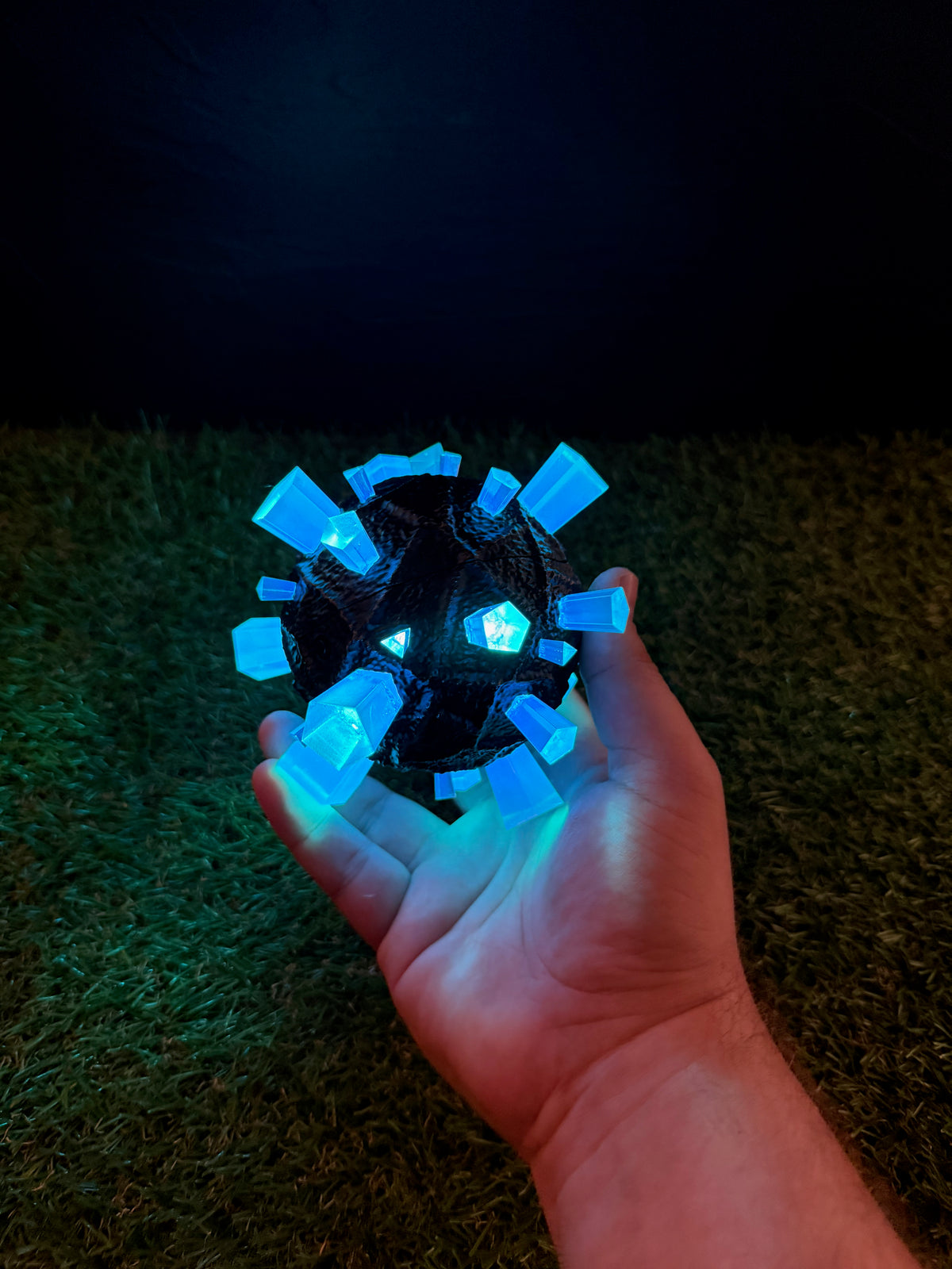 S.T.A.L.K.E.R. 2 Compass Artifact Replica, blue-cyan, LED Light Up Zone Artifact, Stalker Collectible Decor