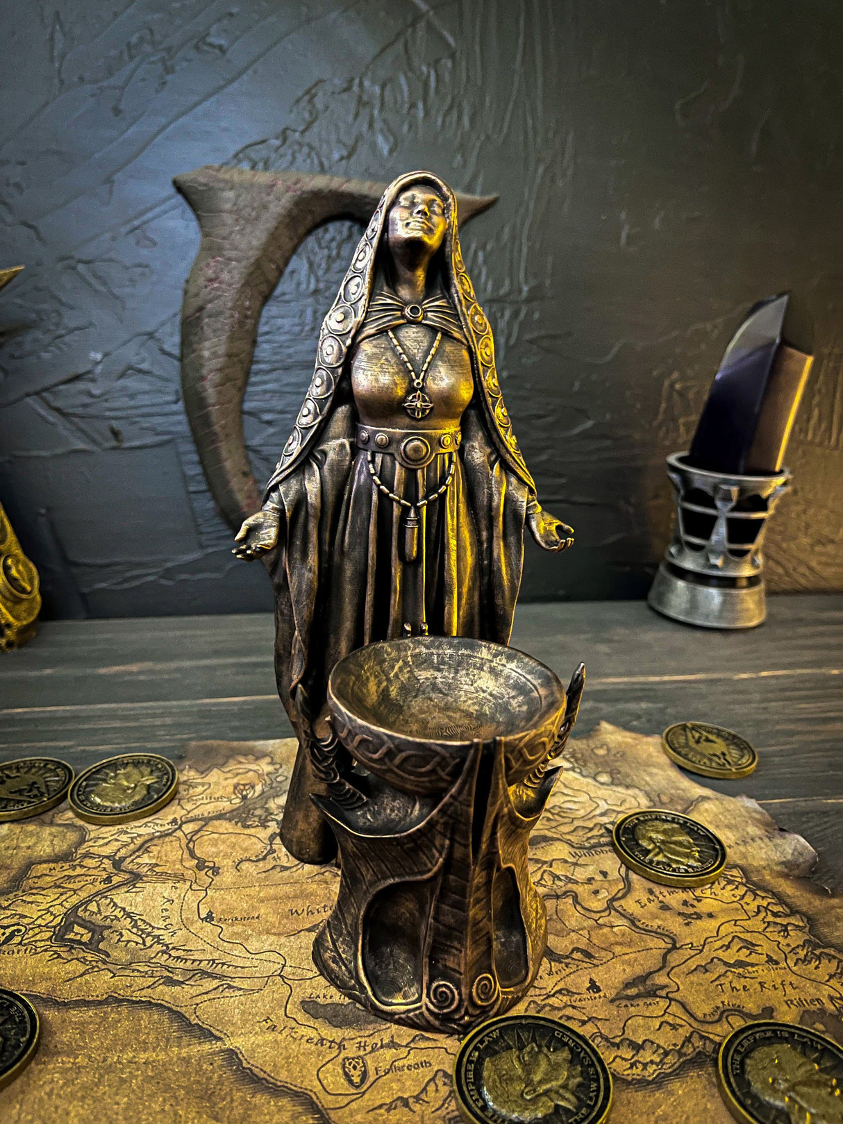 Mara Statue Skyrim, The Elder Scrolls V Decor and Cosplay, Goddess of the Nine Divines, Mother-Goddess, Goddess of Love, Mara Figurine