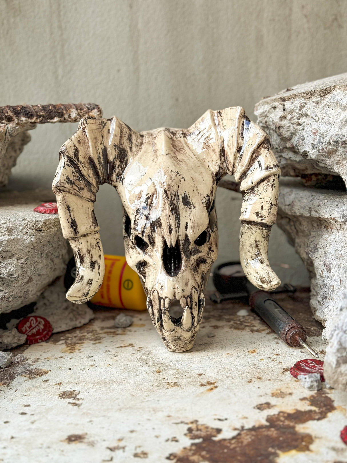 Deathclaw skull fallout, fallout game series inspired statue, 3d-printed props
