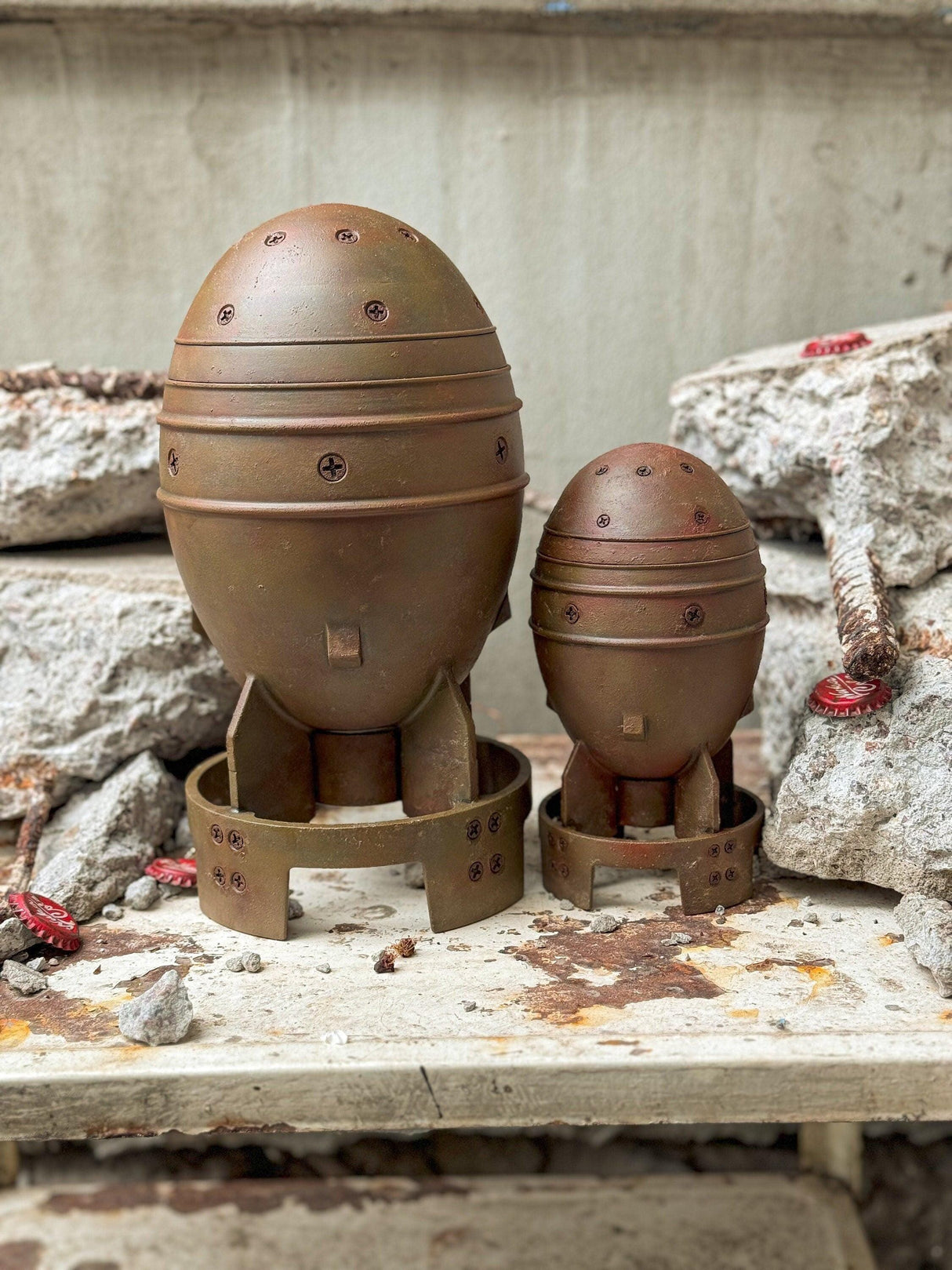 Fallout weathered mini nuke container, mini nuke replica, fallout props, fallout inspired