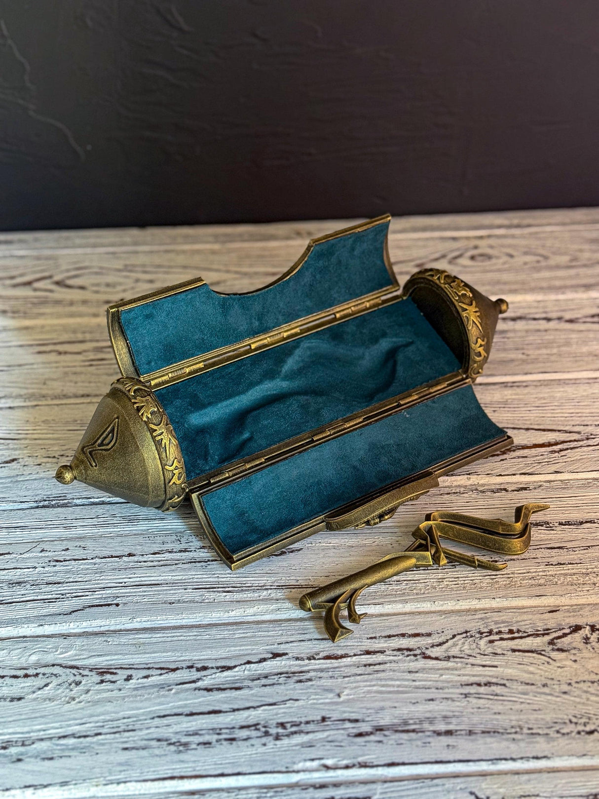 Port Key Inspired by Hogwarts Legacy, Magical Artefact, Vault Key, hogwarts legacy portkey container