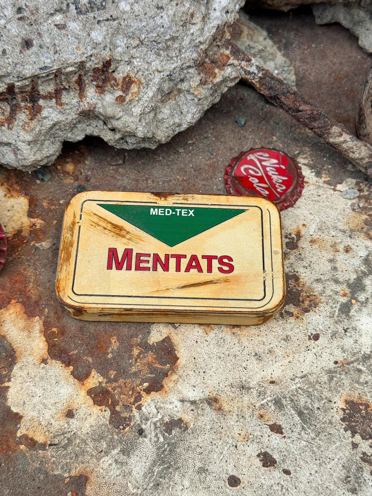Fallout Rusted Mentats Pillbox, Metal Boxes and Pills, Grape Mentats, Berry Mentats, Orange Mentats, Decor and Cosplay